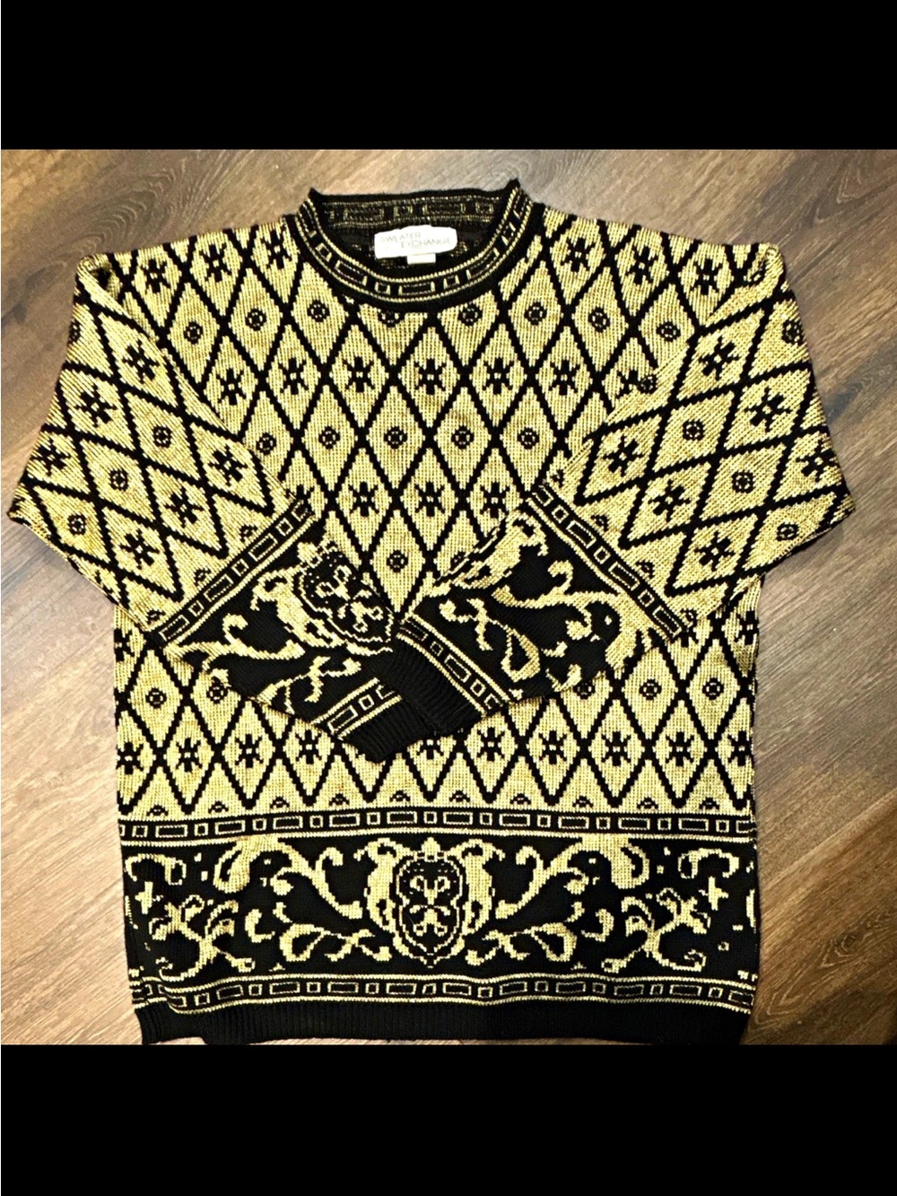VTG 1990s Black & Gold Patterned Crewneck Sweater